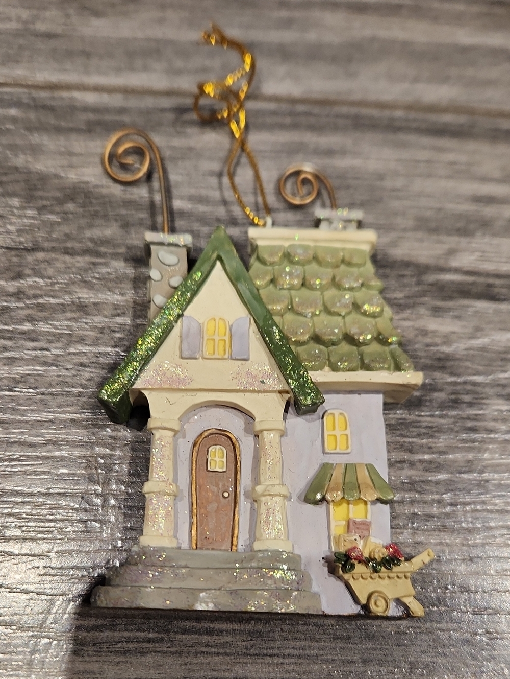 Kurt Adler Green-Roof Cream Cottage Ornament